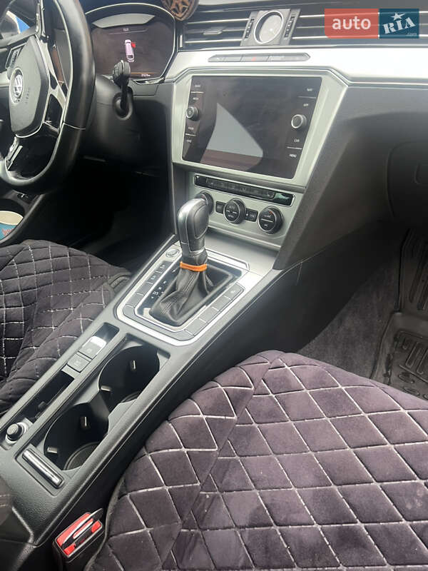 Универсал Volkswagen Passat 2018 в Лохвице