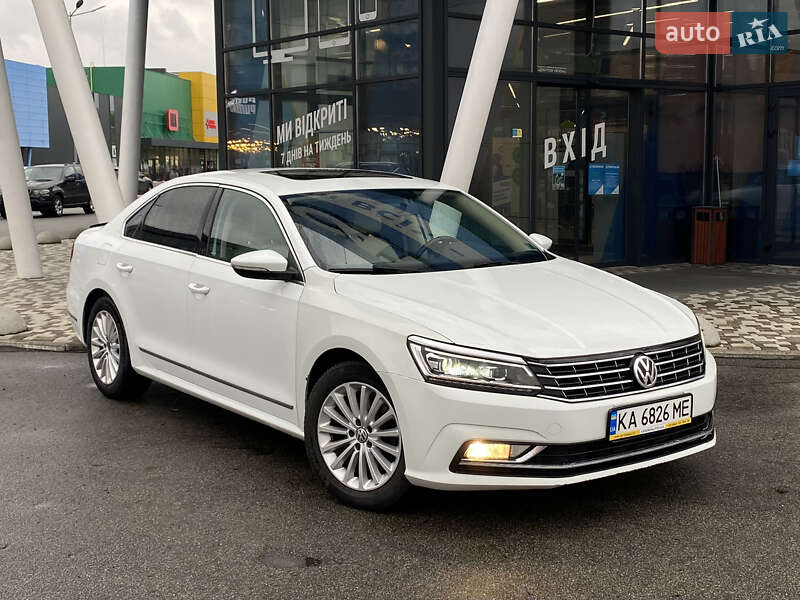 Седан Volkswagen Passat 2017 в Киеве