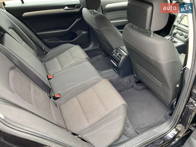 Универсал Volkswagen Passat 2014 в Яворове фото 42 Универсал Volkswagen Passat 2014 в Яворове