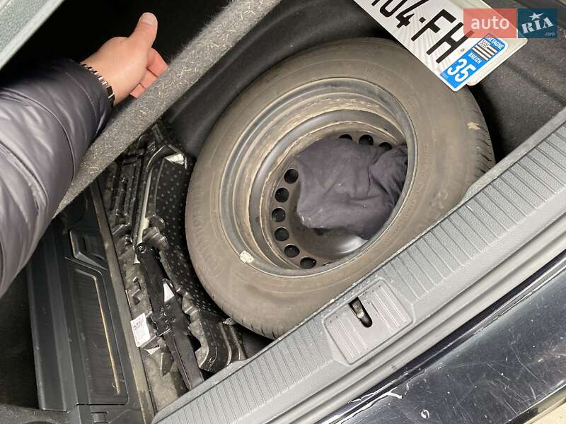 Универсал Volkswagen Passat 2014 в Яворове фото 74 Универсал Volkswagen Passat 2014 в Яворове