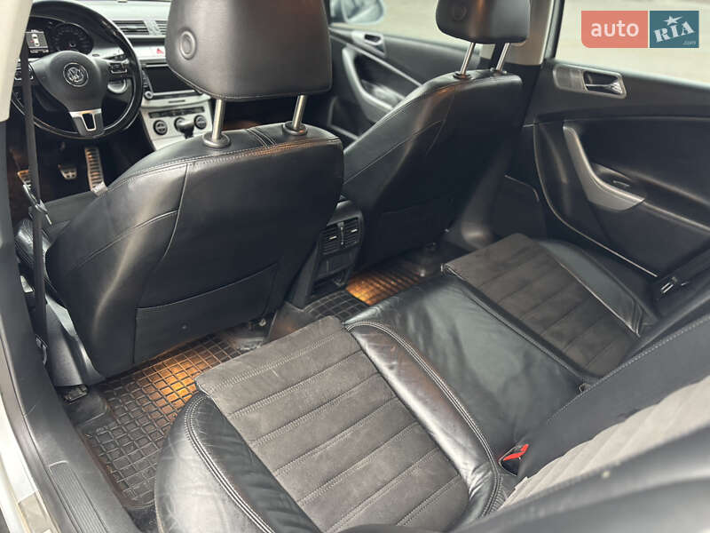 Седан Volkswagen Passat 2006 в Ужгороде