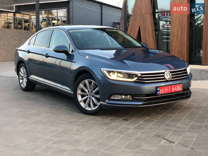 Седан Volkswagen Passat 2016 в Луцке