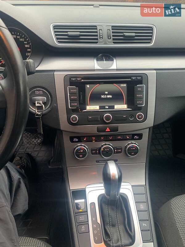 Универсал Volkswagen Passat 2014 в Виннице фото 18 Универсал Volkswagen Passat 2014 в Виннице