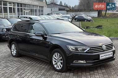 Універсал Volkswagen Passat 2016 в Житомирі