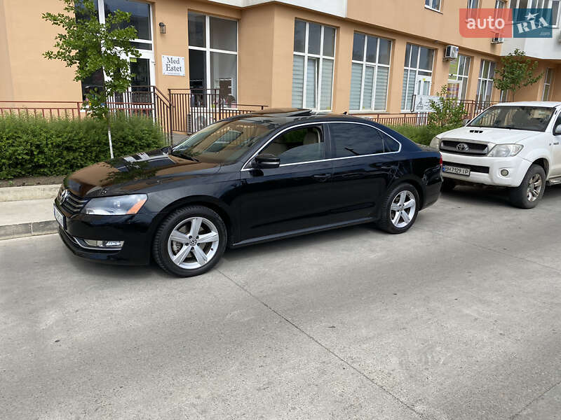 Седан Volkswagen Passat 2013 в Одессе