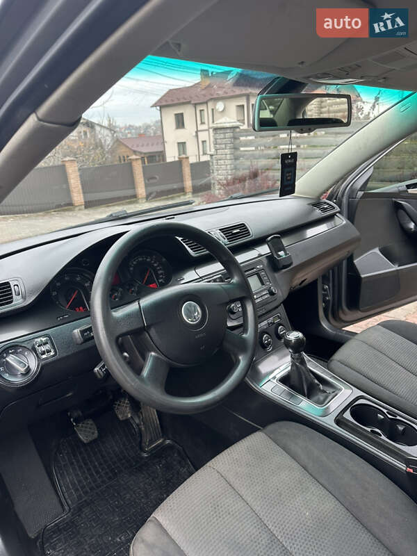 Седан Volkswagen Passat 2005 в Черновцах фото 7 Седан Volkswagen Passat 2005 в Черновцах