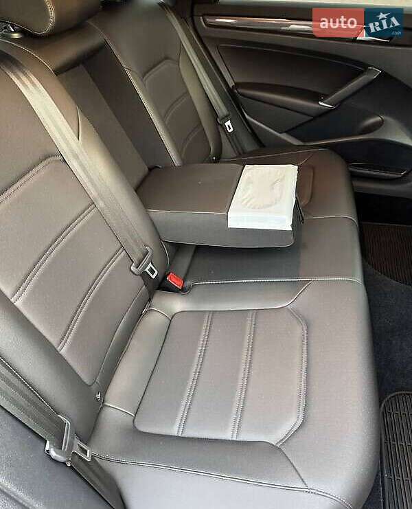 Седан Volkswagen Passat 2021 в Львове фото 21 Седан Volkswagen Passat 2021 в Львове