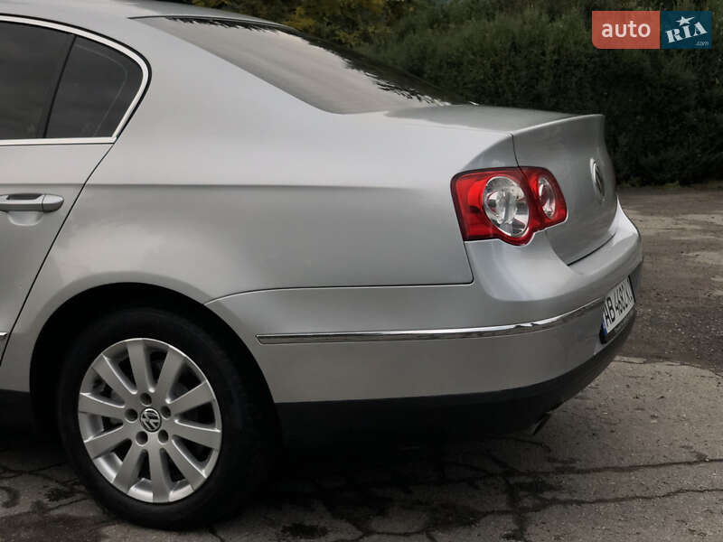 Седан Volkswagen Passat 2005 в Умани