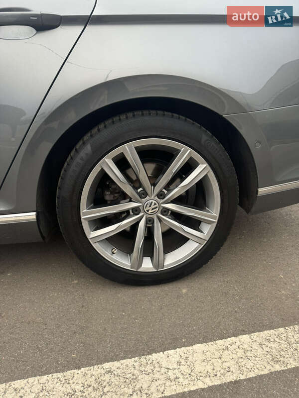 Универсал Volkswagen Passat 2017 в Запорожье