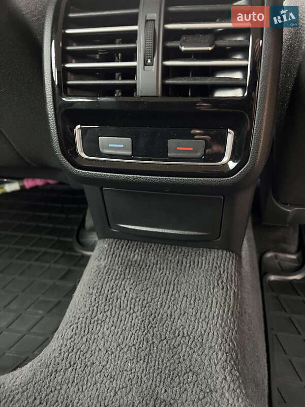 Універсал Volkswagen Passat 2016 в Болехові