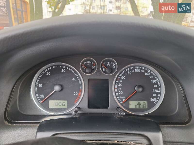 Универсал Volkswagen Passat 2004 в Переяславе фото 3 Универсал Volkswagen Passat 2004 в Переяславе