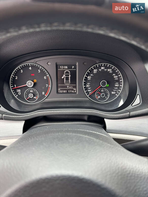Седан Volkswagen Passat 2013 в Киеве фото 10 Седан Volkswagen Passat 2013 в Киеве
