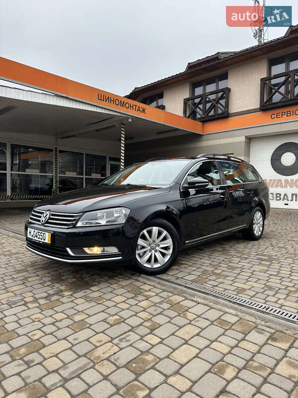 Универсал Volkswagen Passat 2013 в Сваляве