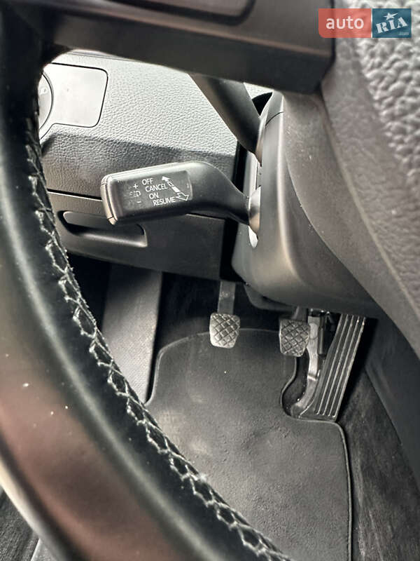 Универсал Volkswagen Passat 2013 в Сваляве