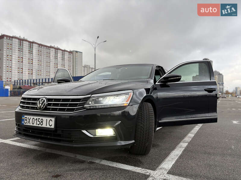 Седан Volkswagen Passat 2017 в Киеве