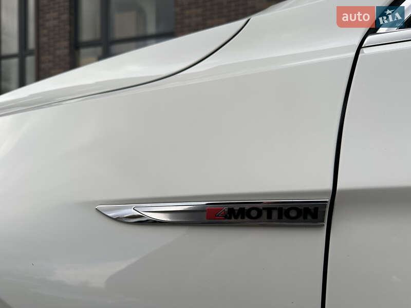 Універсал Volkswagen Passat 2017 в Львові