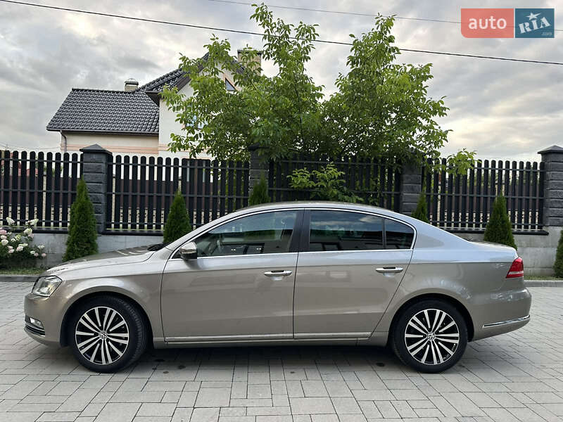 Седан Volkswagen Passat 2013 в Луцке фото 6 Седан Volkswagen Passat 2013 в Луцке