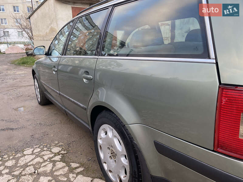 Универсал Volkswagen Passat 2003 в Хмельницком