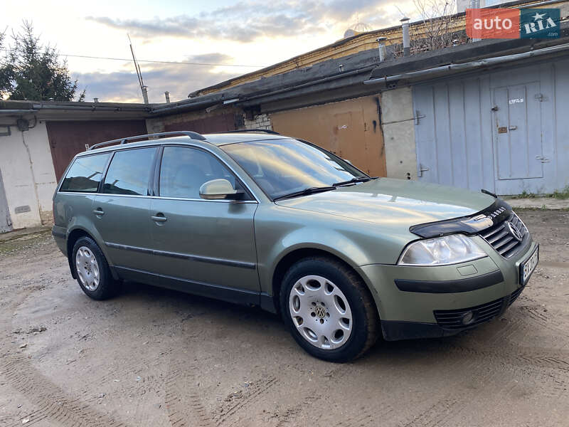 Универсал Volkswagen Passat 2003 в Хмельницком