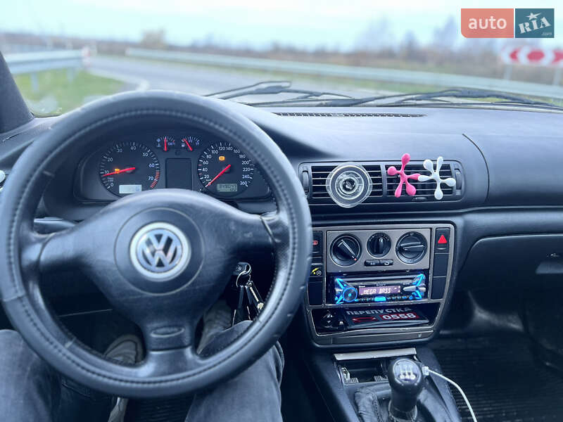 Универсал Volkswagen Passat 1997 в Городке