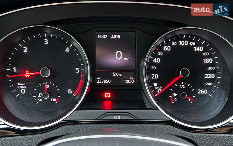 Универсал Volkswagen Passat 2015 в Львове