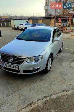 Седан Volkswagen Passat 2007 в Кропивницком