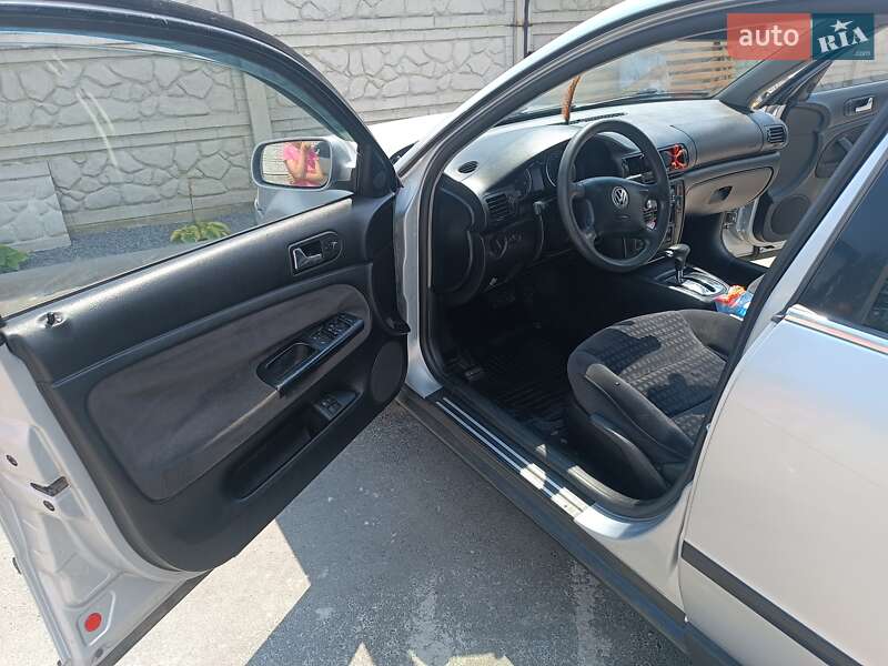 Универсал Volkswagen Passat 2002 в Лозовой