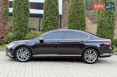Седан Volkswagen Passat 2014 в Хусте