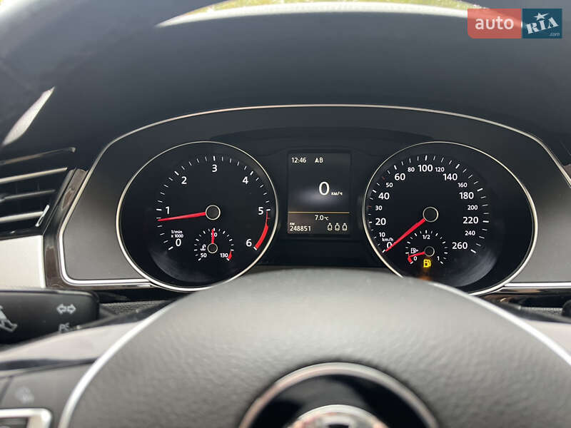Универсал Volkswagen Passat 2016 в Ужгороде фото 6 Универсал Volkswagen Passat 2016 в Ужгороде