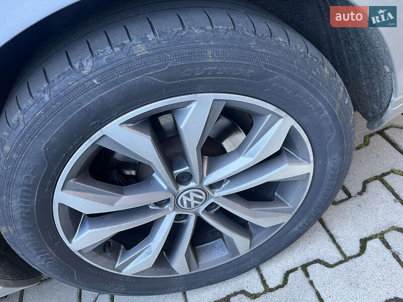 Универсал Volkswagen Passat 2016 в Ужгороде фото 12 Универсал Volkswagen Passat 2016 в Ужгороде