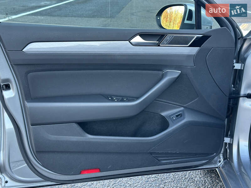 Универсал Volkswagen Passat 2021 в Ковеле