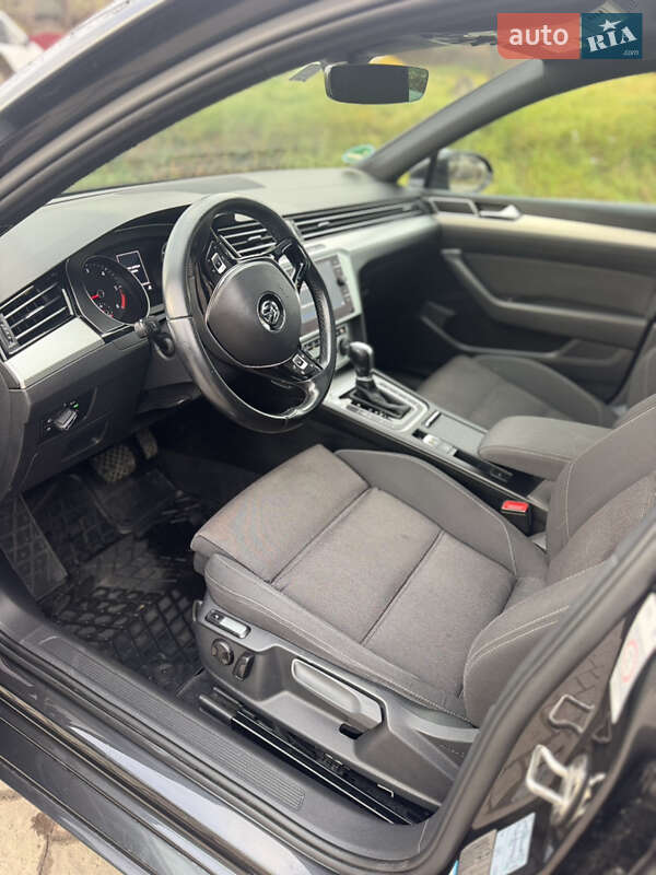 Универсал Volkswagen Passat 2019 в Николаеве фото 25 Универсал Volkswagen Passat 2019 в Николаеве