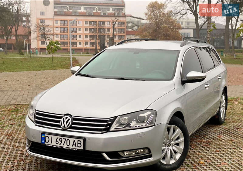 Універсал Volkswagen Passat 2011 в Хусті