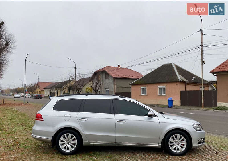 Універсал Volkswagen Passat 2011 в Хусті