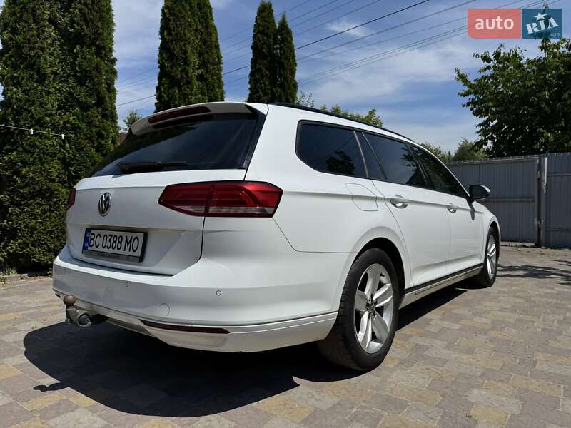 Универсал Volkswagen Passat 2017 в Львове