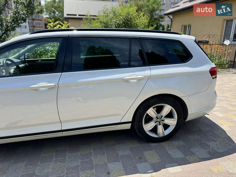 Универсал Volkswagen Passat 2017 в Львове