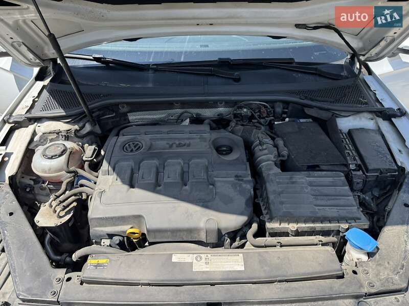 Универсал Volkswagen Passat 2017 в Львове