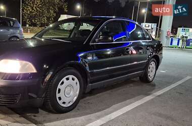 Седан Volkswagen Passat 1988 в Полтаве