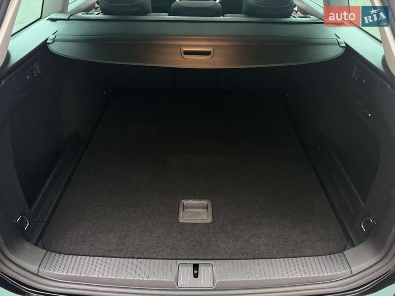 Универсал Volkswagen Passat 2020 в Луцке