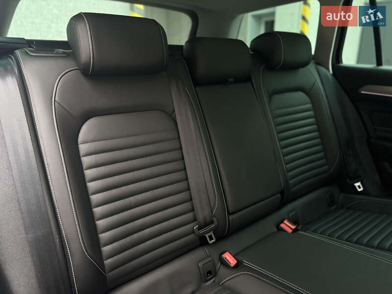 Универсал Volkswagen Passat 2020 в Луцке