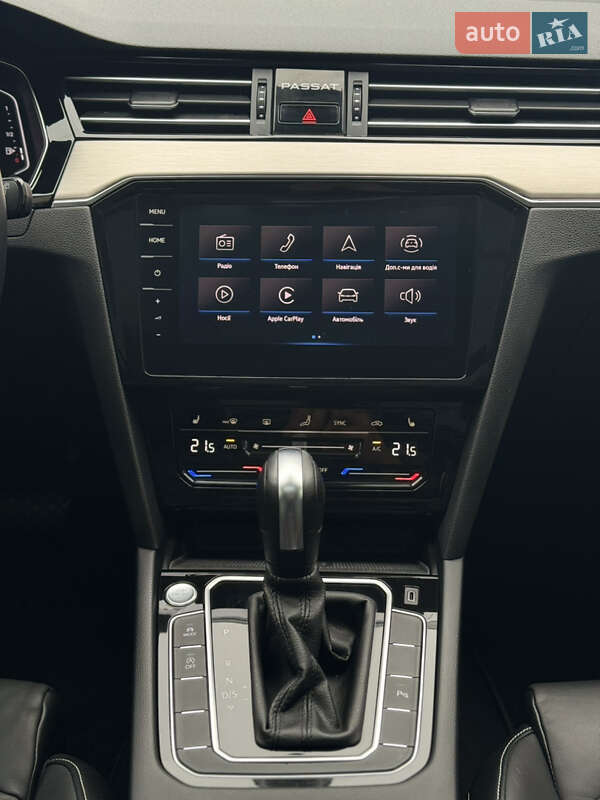 Универсал Volkswagen Passat 2020 в Луцке