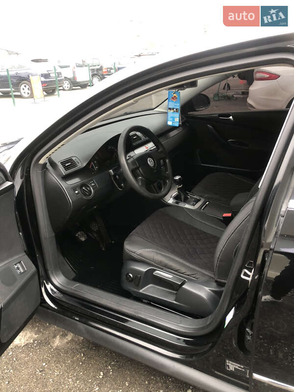 Універсал Volkswagen Passat 2005 в Тернополі