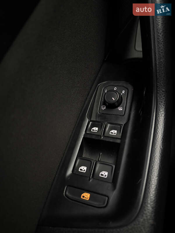 Универсал Volkswagen Passat 2015 в Сумах фото 13 Универсал Volkswagen Passat 2015 в Сумах