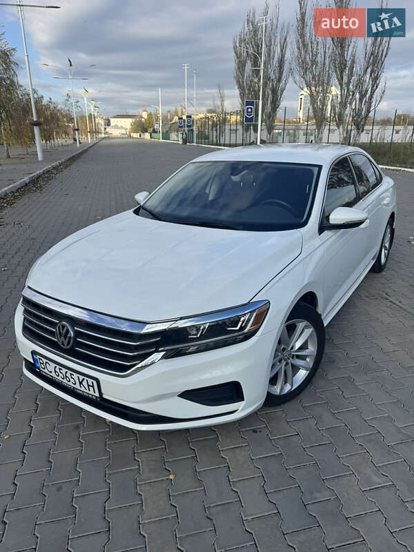 Седан Volkswagen Passat 2020 в Измаиле
