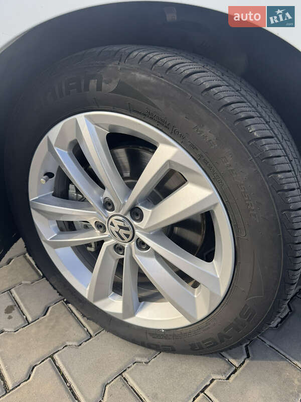 Седан Volkswagen Passat 2020 в Измаиле