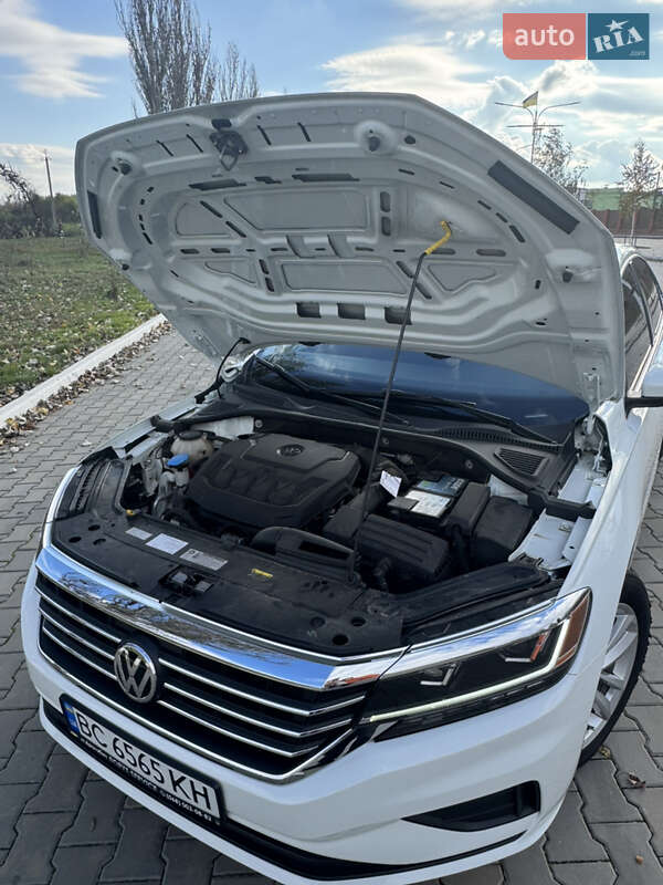 Седан Volkswagen Passat 2020 в Измаиле
