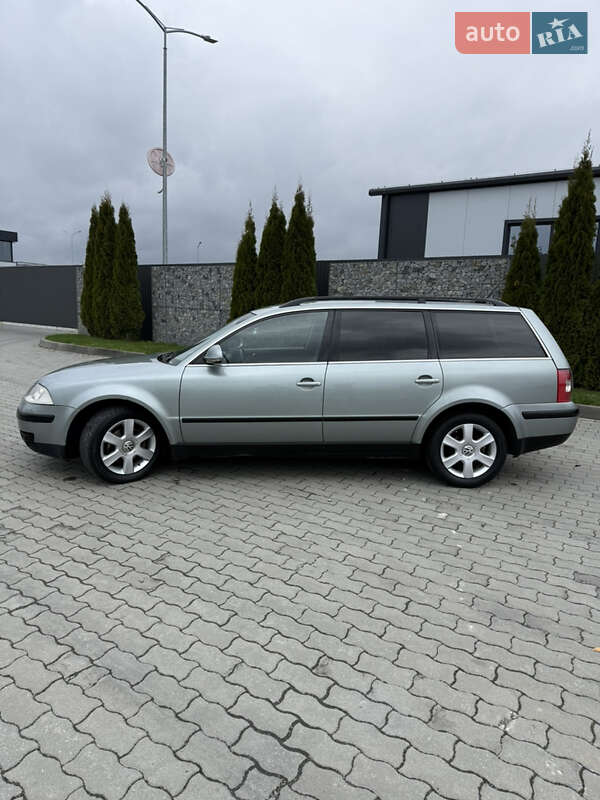 Универсал Volkswagen Passat 2004 в Львове