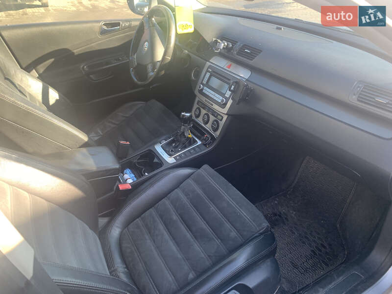 Универсал Volkswagen Passat 2006 в Стрые