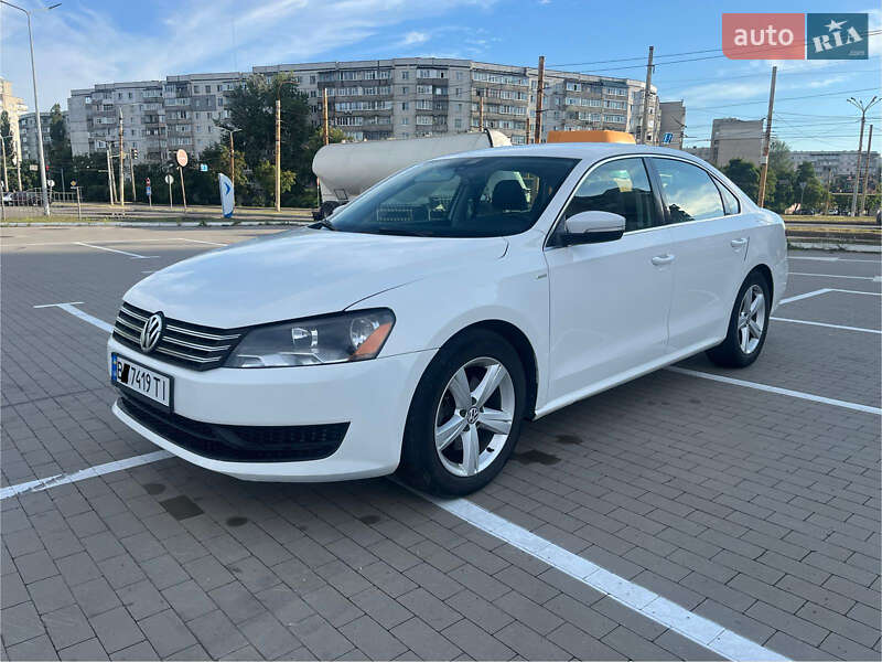 Седан Volkswagen Passat 2013 в Сумах фото 2 Седан Volkswagen Passat 2013 в Сумах