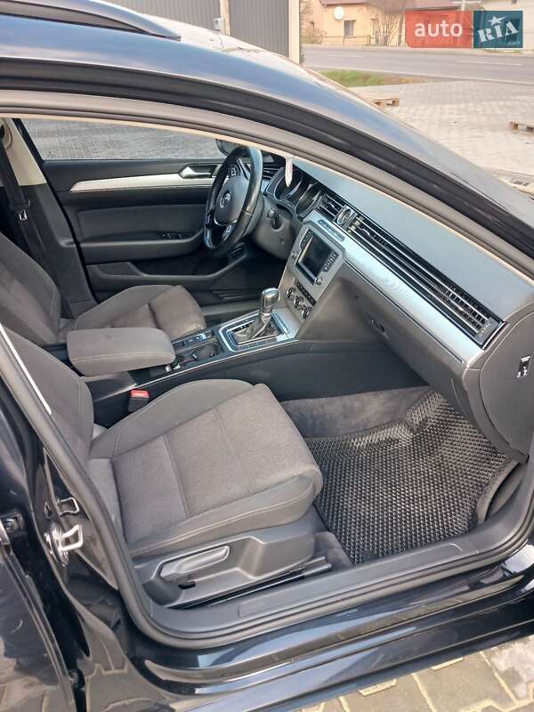 Универсал Volkswagen Passat 2015 в Теребовле